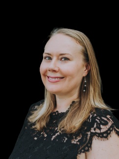 Stephanie Thurm Headshot