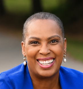 Phyllis Headshot
