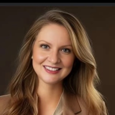 Tracy Nelson headshot