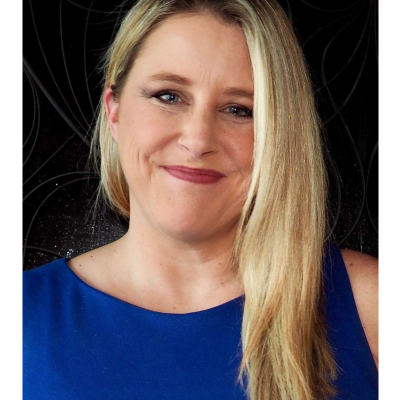 Courtney McIvor headshot